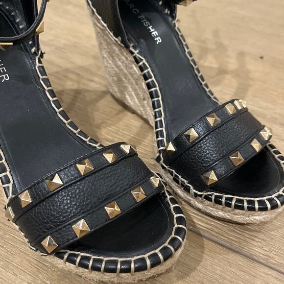 Marc Fisher Womens Studded Espadrille Wedge Shoes Kegan Black Ankle Strap Size 6 - Picture 2 of 9